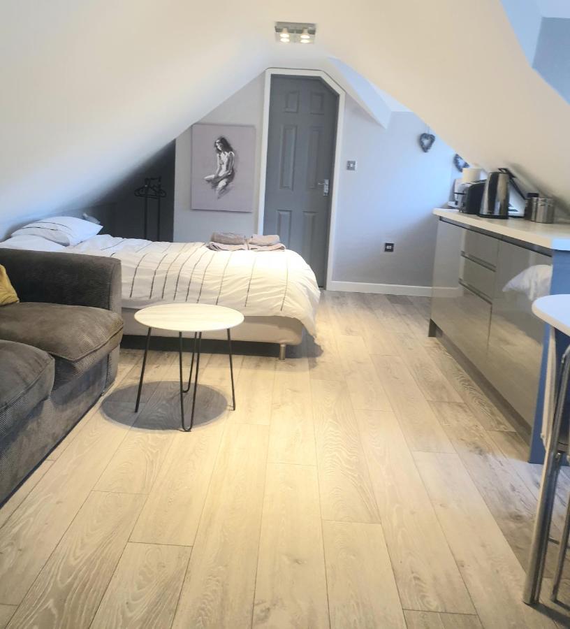 The Contemporary Studio Bracknell Exteriör bild